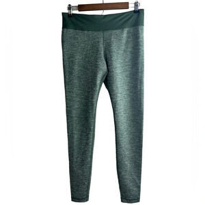 Under Armour • Textured Green Leggings